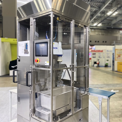 盛付ロボット（Delibot™）